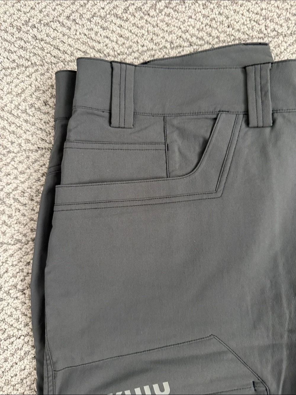 KUIU Men’s Charcoal Gray Tactical Cargo Shorts